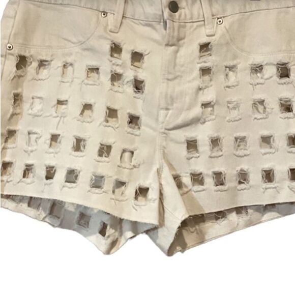 Good American High Waist Cream Shorts - Picture 8 of 12
